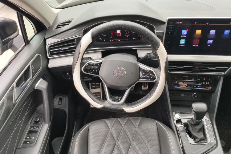 Used Volkswagen Tiguan L 2022 330TSI Automatic Two-Wheel Drive R-Line Enhanced Edition
