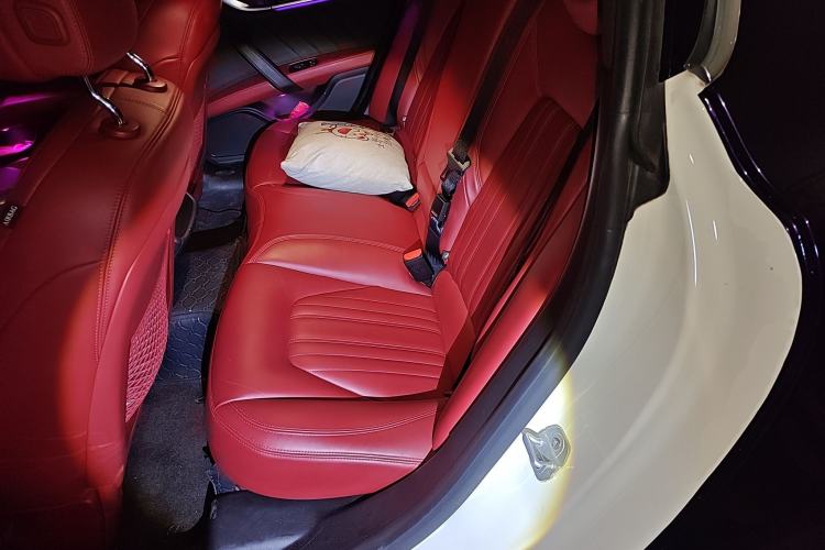 Used Maserati Ghibli 2019 3.0T Standard Version China V Emission Standard Left Rear Seat