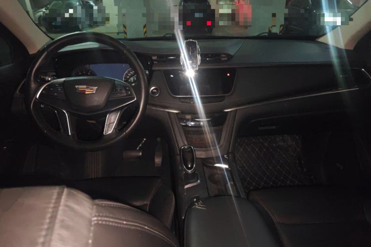 Used Cadillac XT5 2018 25T Luxury Model