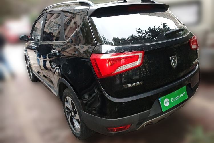 Used Baojun 560 2015 1.8L manual luxury version
