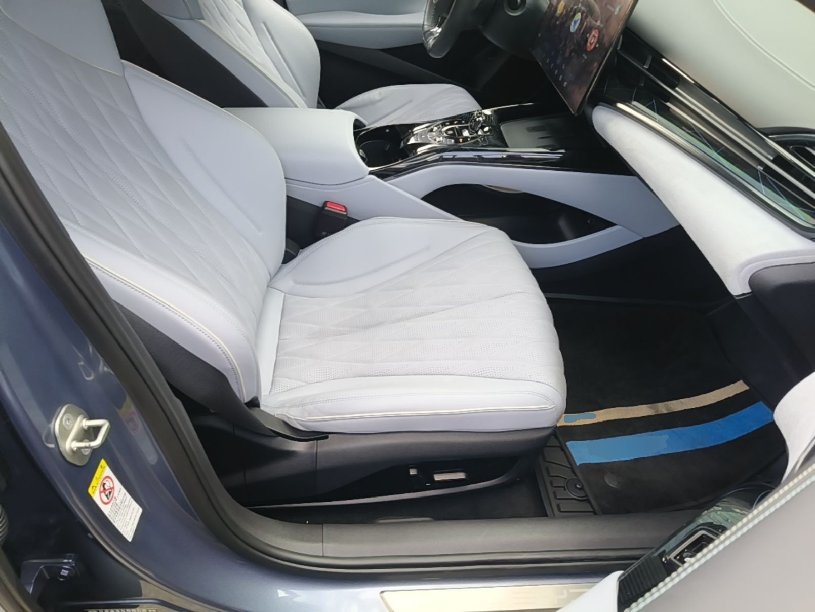 BYD Seal 2022 700 km Long-Range Rear-Wheel-Drive Version — снимка 19
