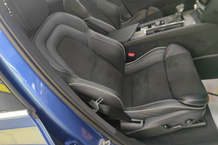 Used Volvo XC60 2019 T5 4x4 Smart & Dynamic Sport Edition China VI Standard
