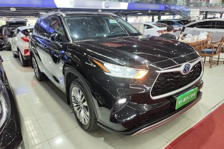 Used Toyota Highlander 2023 2.5L Smart Electric Hybrid Dual-Motor All-Wheel-Drive Luxury 7-Seater