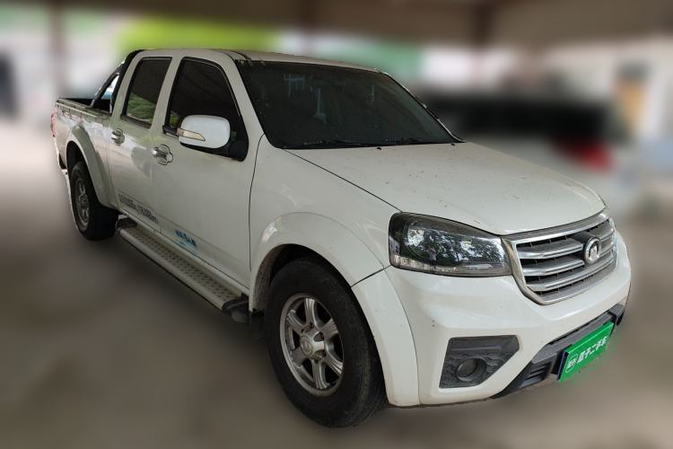 Used Great Wall Wingle 5 2017 2.4L European-spec Gasoline 2WD Elite Model with Big Double Cab – 4G69S4N Front Right 45 Deg