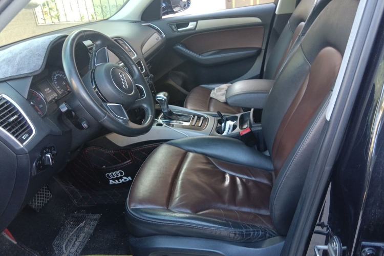 Used Audi Q5 2017 Plus 40 TFSI Ambition Model