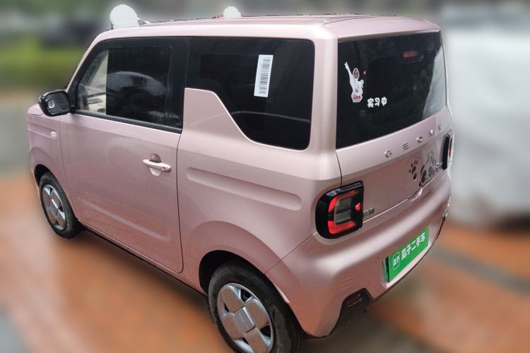 Used Geely Galaxy Panda 2023 Panda Mini 200km Endurance Bear
