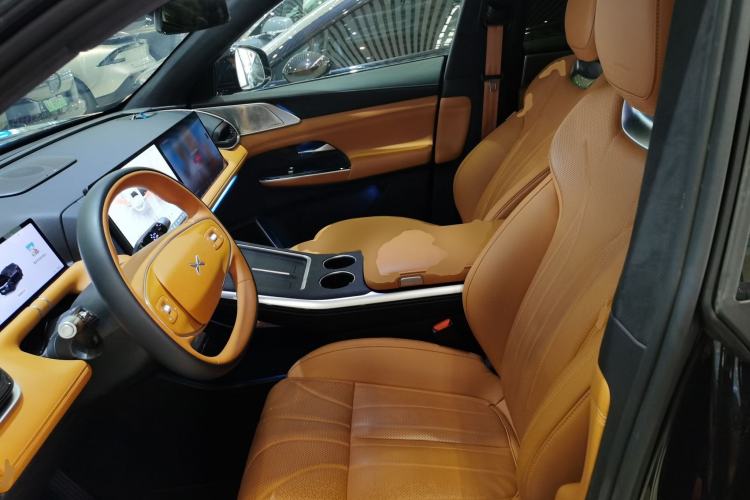 Used XPeng G9 2025 625 Long-Range Max Left Front Seat