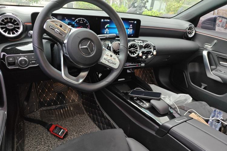 Used Mercedes-Benz A-Class 2021 A 200 L Sport Sedan Fashion Model