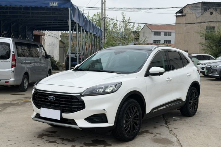 Used Ford Escape 2024 EcoBoost 245 Two-Wheel-Drive Titanium Edition