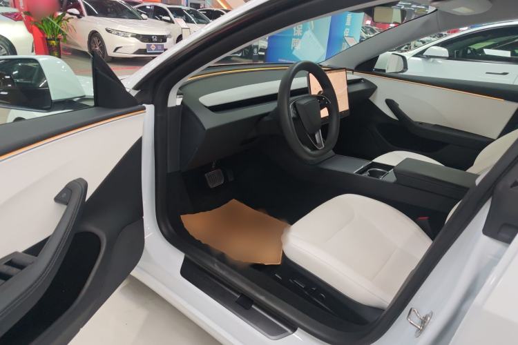 Used Tesla Model 3 2023 Rear-Wheel-Drive Version
