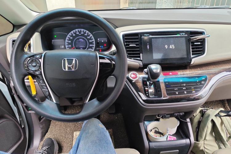 Used Honda Odyssey 2015 Revised 2.4L Luxury Edition
