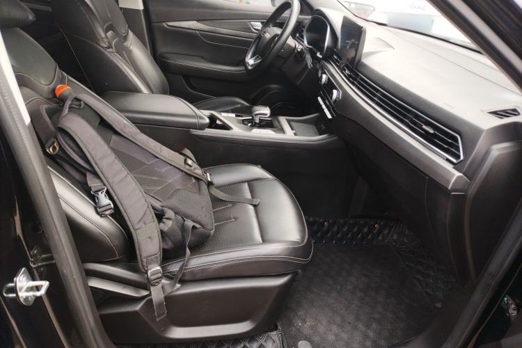 Used JETOUR X70S 2022 1.5T DCT Active Version 7-Seater
