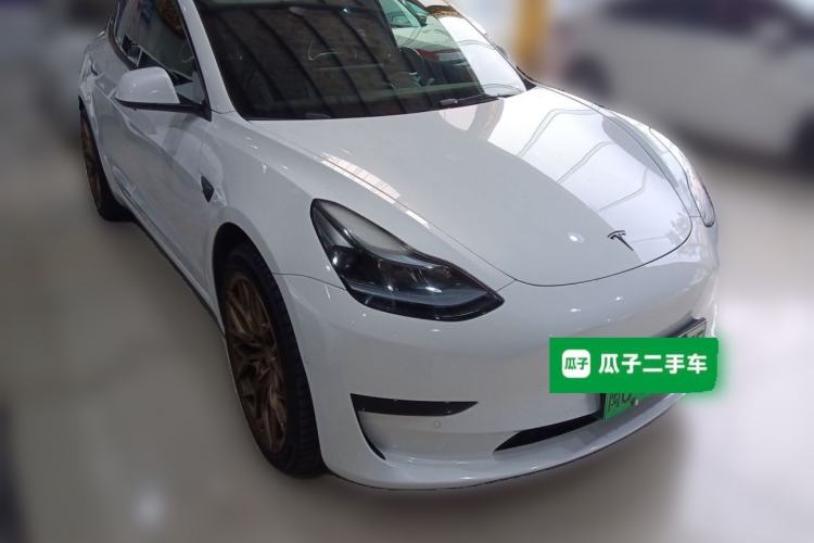 Used Tesla Model 3 2022 Rear-Wheel-Drive Version Front Right 45 Deg