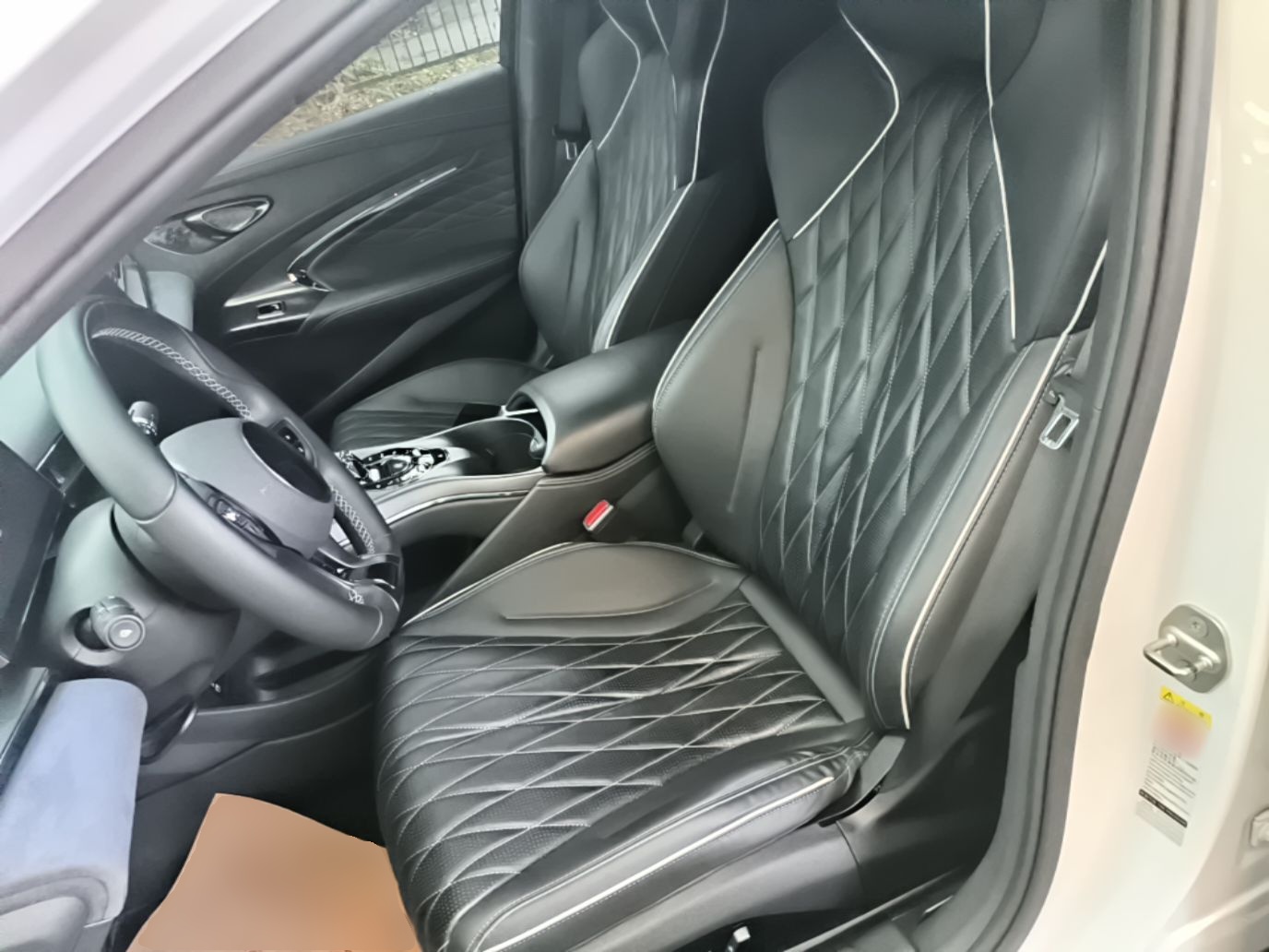BYD Seal 2022 650 km All-Wheel-Drive Performance Version — снимка 17