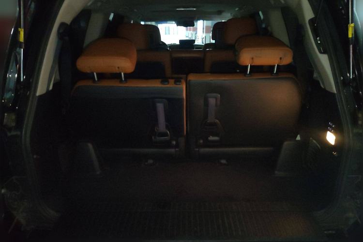 Used Lexus LX 2013 570