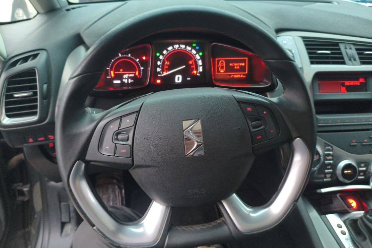 Used DS 5 2014 1.6T Elegant Version THP160