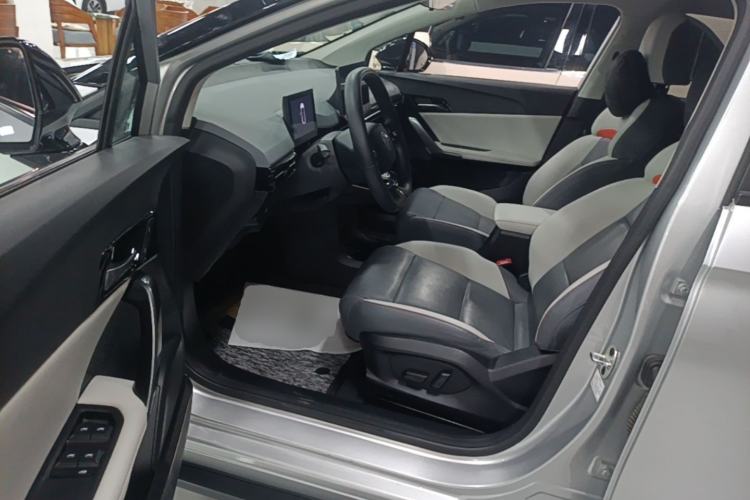 Used MG 4 EV 2023 415 km Range Sea-Faring Champion Edition
