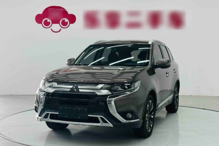 Used Mitsubishi Outlander 2019 2.4L 4x4 Zhi Xiang Edition 5 Seats China VI Standard