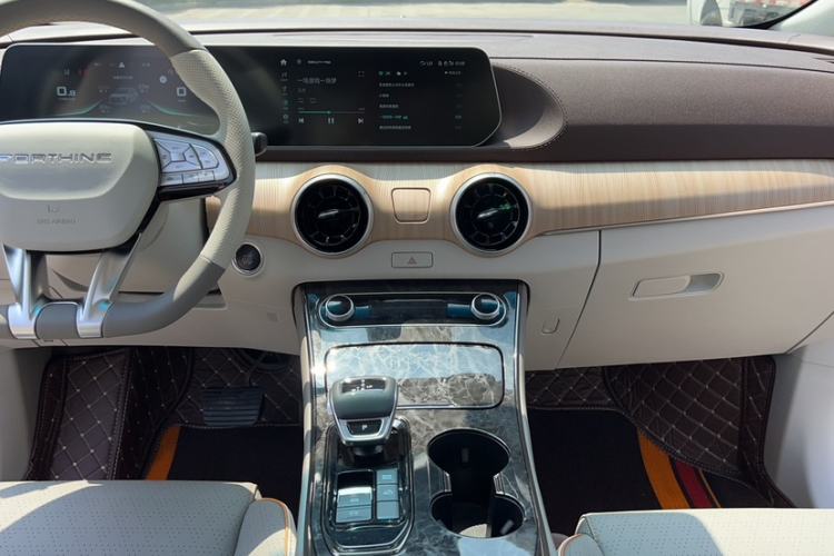 Used FORTHING Yacht 2022 1.5T DCT Chasing-the-Waves Edition
