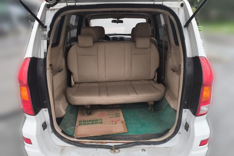 Used Dongfeng Fengon 2013 1.5L Manual Deluxe Model DK15 Trunk