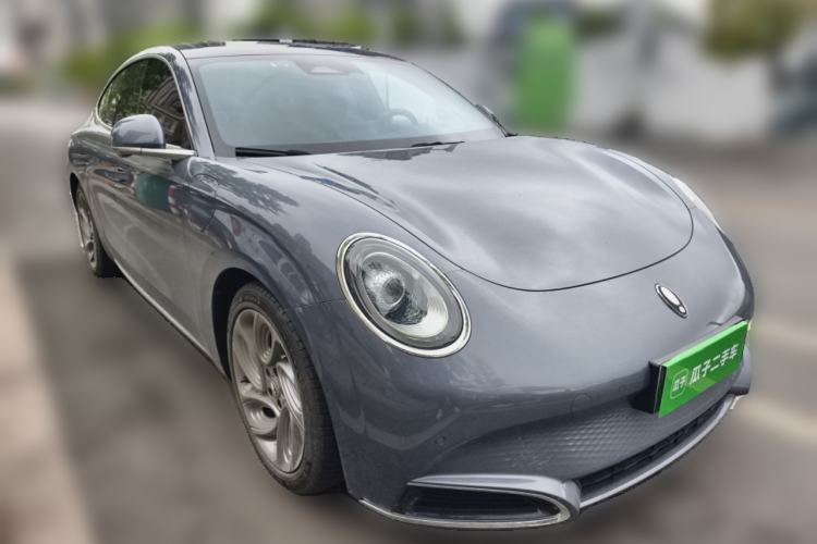 Used ORA Lightning Cat 2022 555 km Luxury Edition Front Right 45 Deg