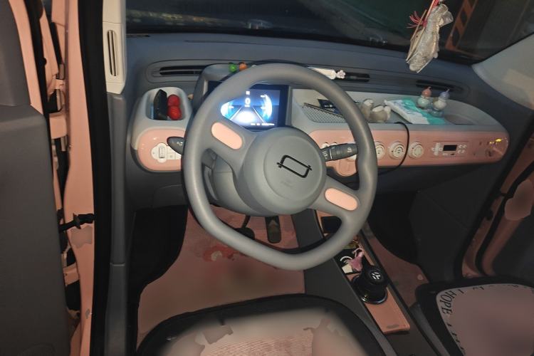 Used Bestune Pony 2025 222km Range Agile Horse Steering Wheel