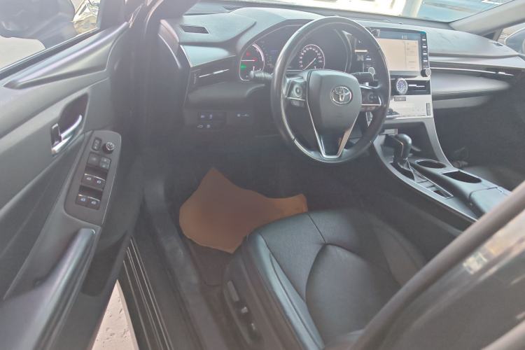 Used Toyota Avalon 2019 Dual-Engine 2.5L Luxury Edition China VI Standard
