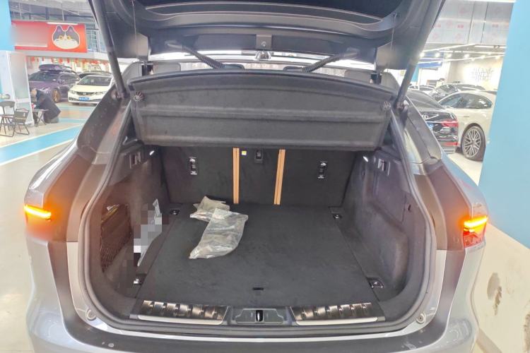 Used Jaguar F-PACE 2022 P250 HSE Trunk