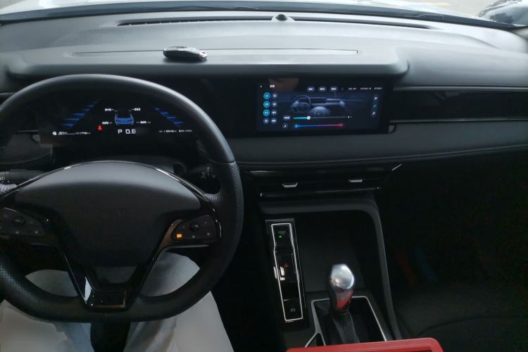 Used Roewe i5 2023 1.5L CVT Luxury Edition Center Console