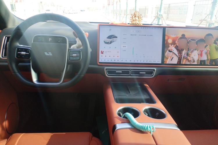 Used Li Auto L8 2025 Max Smart Refresh Edition
