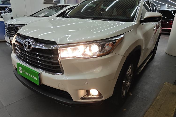 Used Toyota Highlander 2017 2.0T Four-Wheel Drive Luxury Edition 7 Seats