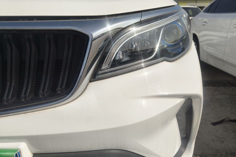 Used Livan X3 PRO 2022 1.5L Manual Little Cutie
