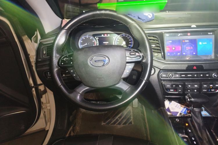 Used GAC Trumpchi GS7 2017 280T Two-Wheel Drive Luxury Model
