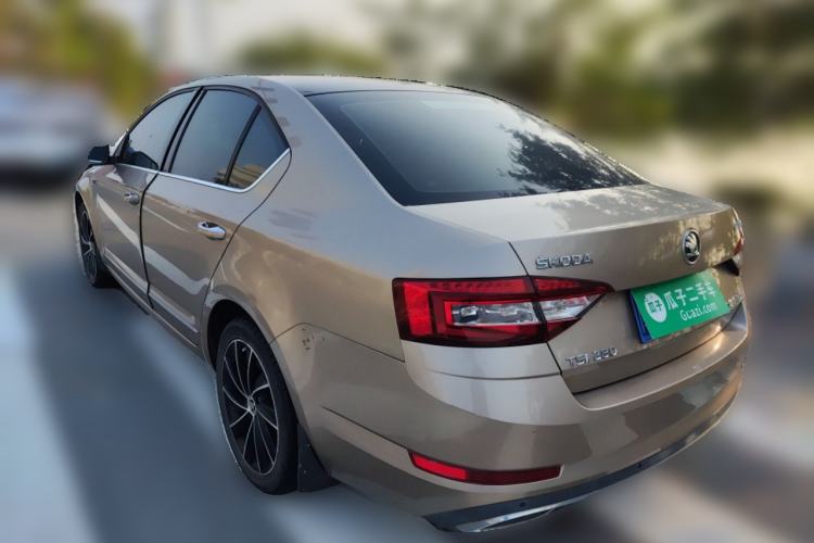 Used Skoda Octavia 2018 TSI280 DSG Flagship Edition Rear Left 45 Deg