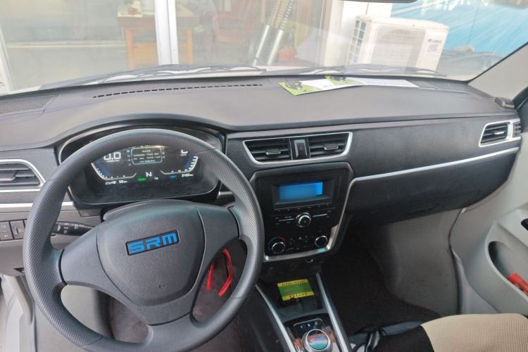 Used SRM Haoyun 2025 Launch Edition Farady 42.3 kWh 305 km 6 seats
