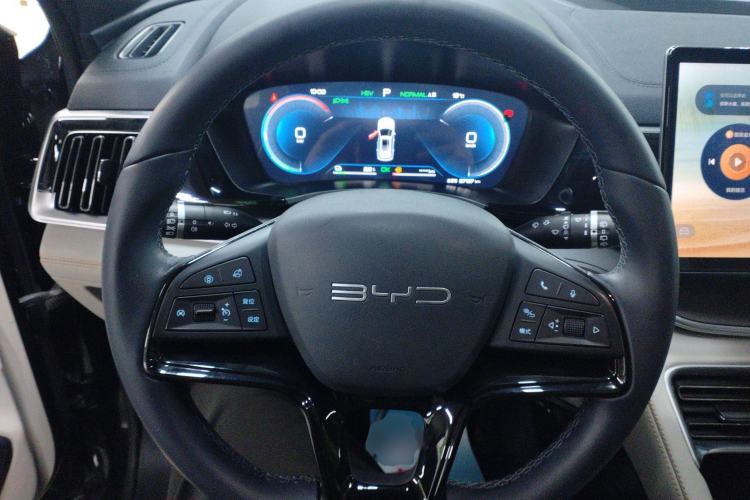 Used BYD Song PLUS New Energy 2023 Champion Edition DM-i 110KM Flagship Model Steering Wheel