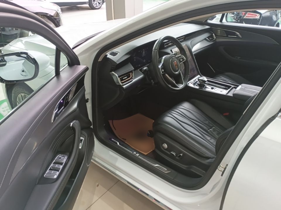 Hongqi H5 2023 2.0T Automatic Smart Connect Flagship Edition - Chinese Trim Ling — снимка 18