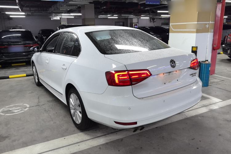 Used Volkswagen Sagitar 2015 230TSI Automatic Comfort Version