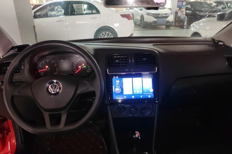 Used Volkswagen Polo 2016 1.4L Automatic Trendy Model Center Console