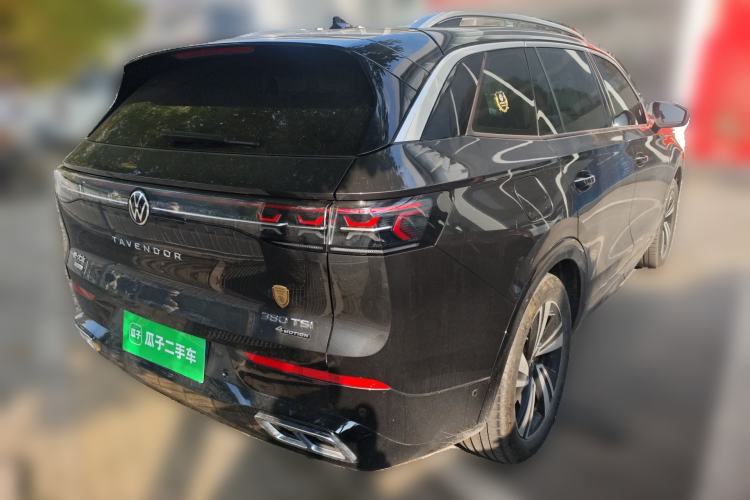 Used Volkswagen Tavendor 2024 380TSI All-Wheel-Drive R-Line Cruise Premium Edition Rear Right 45 Deg