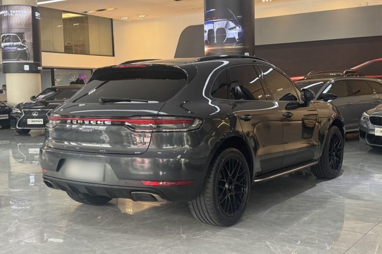 Used Porsche Macan 2018 Macan 2.0T Exterior 4