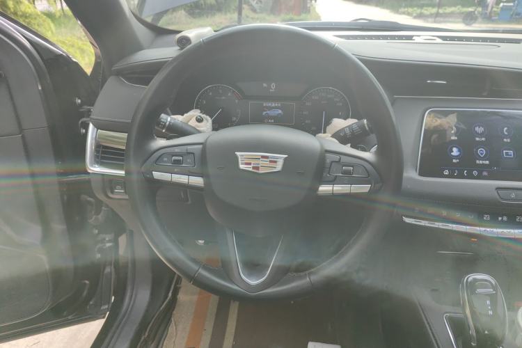 Used Cadillac XT4 2023 28T Two-Wheel Drive Fashion Edition
