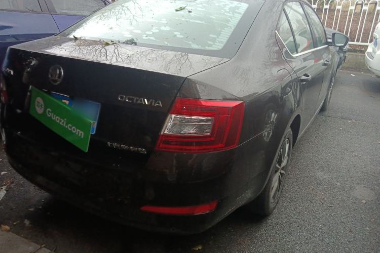 Used Skoda Octavia 2017 Classic Model 1.6L Automatic Comfort Edition