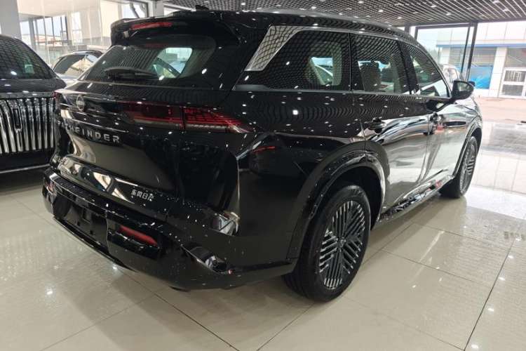 Used Nissan Pathfinder 2024 380 VC-TURBO Four-Wheel Drive Intelligent Driving Version 6 Seats Exterior 3