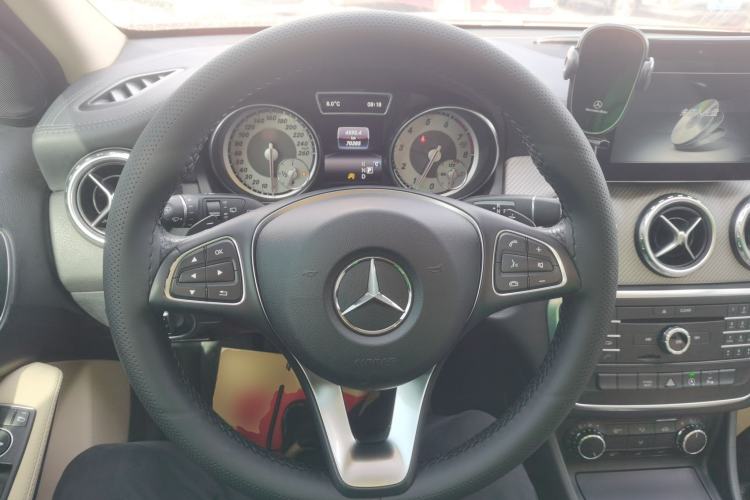 Used Mercedes-Benz GLA 2016 GLA 200 Fashion Model
