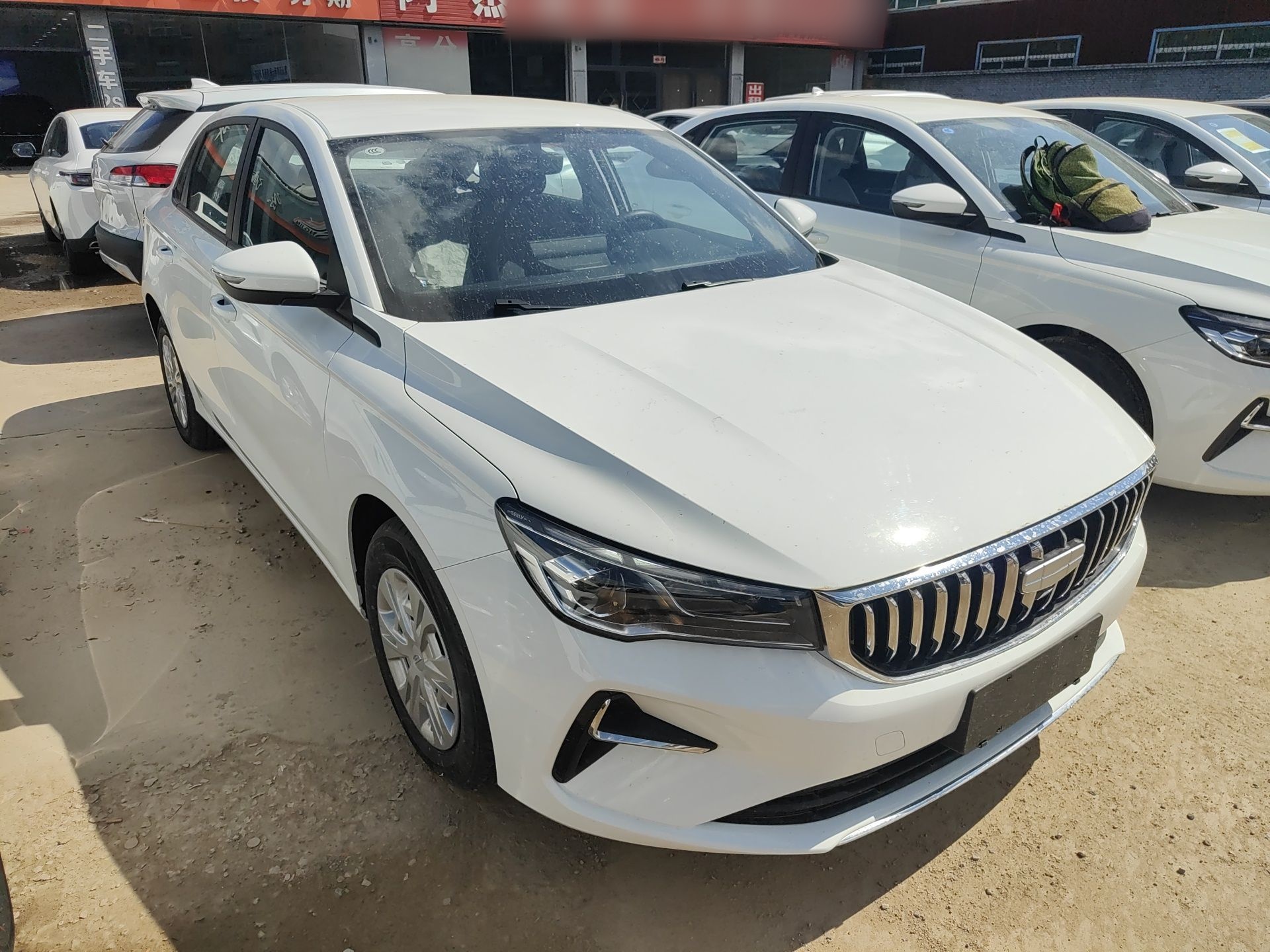 Geely Auto Emgrand 2025 4th Generation 1.5L Manual - Starry Edition — снимка 3