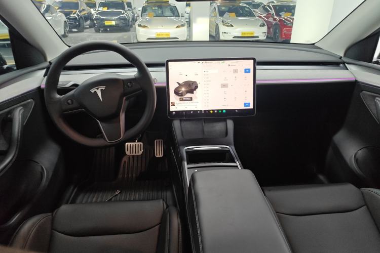 Used Tesla Model Y 2023 Rear-Wheel-Drive Version