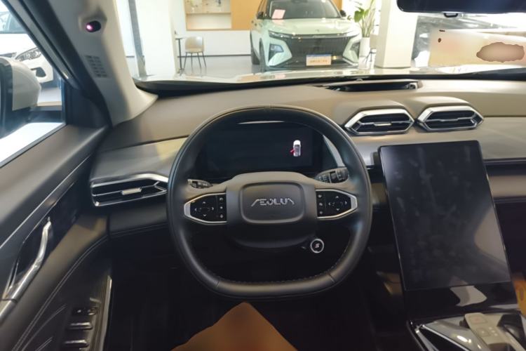 Ojetý Dongfeng Aeolus Mage 2023 DH-i 1.5T Prestige Edition