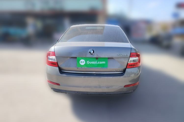 Used Skoda Octavia 2015 1.6L Automatic Yijun Edition Rear