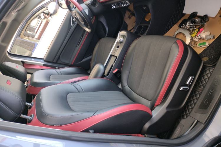 Used ORA Good Cat GT 2022 Mulan Edition 480km Long-Range续航 Right Front Seat